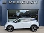 Peugeot 2008 1.2 Hybrid 145 PK Allure | NETTO DEAL | Automaat Hybride | BOUWJAAR 6-2026 DEMO MET €10.000 VOORDEEL | 360 Graden Camera | Dode Hoek Detectie | Parkeersensoren V+A | Hoge Zitpositie | Climate Control | Stoelverwarming | Navigatie via Telefoon | Dakrails | Cruise Control | Apple Carplay & Android Auto draadloos | LED Verlichting | 17" Lichtmetalen Velgen |