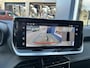 Peugeot 2008 1.2 Hybrid 145 PK Allure | NETTO DEAL | Automaat Hybride | BOUWJAAR 6-2026 DEMO MET €10.000 VOORDEEL | 360 Graden Camera | Dode Hoek Detectie | Parkeersensoren V+A | Hoge Zitpositie | Climate Control | Stoelverwarming | Navigatie via Telefoon | Dakrails | Cruise Control | Apple Carplay & Android Auto draadloos | LED Verlichting | 17" Lichtmetalen Velgen |