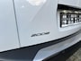 Peugeot 2008 1.2 Hybrid 145 PK Allure | NETTO DEAL | Automaat Hybride | BOUWJAAR 6-2026 DEMO MET €10.000 VOORDEEL | 360 Graden Camera | Dode Hoek Detectie | Parkeersensoren V+A | Hoge Zitpositie | Climate Control | Stoelverwarming | Navigatie via Telefoon | Dakrails | Cruise Control | Apple Carplay & Android Auto draadloos | LED Verlichting | 17" Lichtmetalen Velgen |