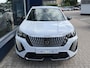 Peugeot 2008 1.2 Hybrid 145 PK Allure | NETTO DEAL | Automaat Hybride | BOUWJAAR 6-2026 DEMO MET €10.000 VOORDEEL | 360 Graden Camera | Dode Hoek Detectie | Parkeersensoren V+A | Hoge Zitpositie | Climate Control | Stoelverwarming | Navigatie via Telefoon | Dakrails | Cruise Control | Apple Carplay & Android Auto draadloos | LED Verlichting | 17" Lichtmetalen Velgen |