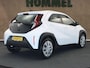 Toyota Aygo X 1.0 VVT-i MT Play - ORIGINEEL NEDERLANDSE AUTO - ACHTERUITRIJCAMERA - AIRCO -  APPLE CARPLAY/ANDROID AUTO - CRUISE CONTROL ADAPTIEF - GROOTLICHT ASSISTANT - BLUETOOTH TELEFOONVOORBEREIDING - VOLLEDIG HOMMEL ONDERHOUDEN