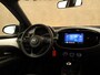 Toyota Aygo X 1.0 VVT-i MT Play - ORIGINEEL NEDERLANDSE AUTO - ACHTERUITRIJCAMERA - AIRCO -  APPLE CARPLAY/ANDROID AUTO - CRUISE CONTROL ADAPTIEF - GROOTLICHT ASSISTANT - BLUETOOTH TELEFOONVOORBEREIDING - VOLLEDIG HOMMEL ONDERHOUDEN