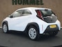 Toyota Aygo X 1.0 VVT-i MT Play - ORIGINEEL NEDERLANDSE AUTO - ACHTERUITRIJCAMERA - AIRCO -  APPLE CARPLAY/ANDROID AUTO - CRUISE CONTROL ADAPTIEF - GROOTLICHT ASSISTANT - BLUETOOTH TELEFOONVOORBEREIDING - VOLLEDIG HOMMEL ONDERHOUDEN