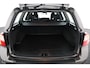Volvo V70 1.6 T4 Limited Edition LEDER / STOELVERW. / DAKJE / TR.HAAK / NAVI / CLIMA / CRUISE