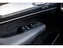 Volvo XC40 2.0 B4 Plus Dark | Trekhaak | Harman Kardon Audio | Achteruitrijcamera | Parkeersensoren | Keyless Entry | Elektrische Achterklep | Elektrisch Verstelbare Voorstoelen | Stoelverwarming | Google Navigatie | Apple Carplay | Android Auto |