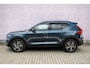 Volvo XC40 2.0 B4 Plus Dark | Trekhaak | Harman Kardon Audio | Achteruitrijcamera | Parkeersensoren | Keyless Entry | Elektrische Achterklep | Elektrisch Verstelbare Voorstoelen | Stoelverwarming | Google Navigatie | Apple Carplay | Android Auto |
