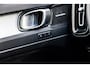 Volvo XC40 2.0 B4 Plus Dark | Trekhaak | Harman Kardon Audio | Achteruitrijcamera | Parkeersensoren | Keyless Entry | Elektrische Achterklep | Elektrisch Verstelbare Voorstoelen | Stoelverwarming | Google Navigatie | Apple Carplay | Android Auto |