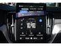 Volvo XC60 T8 406pk AWD Ultra Bright Executive Edition | Trekhaak | Climate