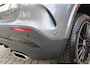 Mercedes-Benz GLA 250 e AMG Line | PANORAMISCH SCHUIF/KANTEL DAK | SFEER VERLICHTING | ELEKTRISCH BEDIENBARE VOORSTOELEN MET GEHEUGENFUNCTIE EN "ZITKINEMATICA" | DRAADLOZE APPLE CARPLAY/ANDROID AUTO | NIGHT PAKKET: DAKRELING ZWART, ZIJRUITEN EN ACHTERRUITEN ZWART, LICHTMETALEN VELGEN 19" ZWART | HEAD UP DISPLAY | REALITY-NAVIGATIE | 360° CAMERA | MULTI BEAM LED KOPLAMPEN | DODEHOEK DETECTIE | ADAPTIVE CRUISE CONTROL | KEYLESS GO | ELEKTRISCH BEDIENBARE ACHTERKLEP | DRAADLOZE TELEFOONLADER | PREMIUM AUDIO | STOEL VERWARMING |