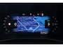 Volvo EC40 Single Motor Plus Europa 70 kWh Apple carplay / Android auto | Electronic climate control | 19" lichtmetalen velgen | Panorama dak | Warmtepomp | Voorstoelen verwarmd | Achterbank verwarmd |