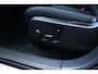 Volvo EC40 Single Motor Plus Europa 70 kWh Apple carplay / Android auto | Electronic climate control | 19" lichtmetalen velgen | Panorama dak | Warmtepomp | Voorstoelen verwarmd | Achterbank verwarmd |
