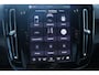 Volvo EC40 Single Motor Plus Europa 70 kWh Apple carplay / Android auto | Electronic climate control | 19" lichtmetalen velgen | Panorama dak | Warmtepomp | Voorstoelen verwarmd | Achterbank verwarmd |