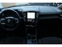 Volvo EC40 Single Motor Plus Europa 70 kWh Apple carplay / Android auto | Electronic climate control | 19" lichtmetalen velgen | Panorama dak | Warmtepomp | Voorstoelen verwarmd | Achterbank verwarmd |