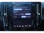 Volvo EC40 Single Motor Plus Europa 70 kWh Apple carplay / Android auto | Electronic climate control | 19" lichtmetalen velgen | Panorama dak | Warmtepomp | Voorstoelen verwarmd | Achterbank verwarmd |