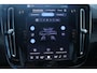 Volvo EC40 Single Motor Plus Europa 70 kWh Apple carplay / Android auto | Electronic climate control | 19" lichtmetalen velgen | Panorama dak | Warmtepomp | Voorstoelen verwarmd | Achterbank verwarmd |