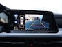 Volkswagen Golf Variant 1.5 eTSI Life 130 pk DSG | Trekhaak | Stoel- en stuurverwarming | Camera | Navigatie via App-connect | 18 inch Velgen