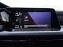 Volkswagen Golf Variant 1.5 eTSI Life 130 pk DSG | Trekhaak | Stoel- en stuurverwarming | Camera | Navigatie via App-connect | 18 inch Velgen