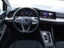 Volkswagen Golf Variant 1.5 eTSI Life 130 pk DSG | Trekhaak | Stoel- en stuurverwarming | Camera | Navigatie via App-connect | 18 inch Velgen