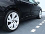 Volkswagen Golf Variant 1.5 eTSI Life 130 pk DSG | Trekhaak | Stoel- en stuurverwarming | Camera | Navigatie via App-connect | 18 inch Velgen