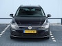 Volkswagen Golf Variant 1.5 eTSI Life 130 pk DSG | Trekhaak | Stoel- en stuurverwarming | Camera | Navigatie via App-connect | 18 inch Velgen