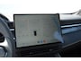 Lynk & Co 01 276PK Automaat Core / Adaptieve cruise control / Stoel - en stuurwielverwarming / Parkeersensoren met camera / Apple carplay / Trekhaak / Metallic lak / 19" lichtmetalen velgen