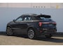 Lynk & Co 01 276PK Automaat Core / Adaptieve cruise control / Stoel - en stuurwielverwarming / Parkeersensoren met camera / Apple carplay / Trekhaak / Metallic lak / 19" lichtmetalen velgen