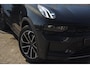Lynk & Co 01 276PK Automaat Core / Adaptieve cruise control / Stoel - en stuurwielverwarming / Parkeersensoren met camera / Apple carplay / Trekhaak / Metallic lak / 19" lichtmetalen velgen