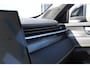 Lynk & Co 01 276PK Automaat Core / Adaptieve cruise control / Stoel - en stuurwielverwarming / Parkeersensoren met camera / Apple carplay / Trekhaak / Metallic lak / 19" lichtmetalen velgen