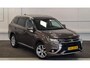 Mitsubishi Outlander 2.0 PHEV Business Edition Trekhaak 100% Dealer onderhouden Allseason banden Mooi!