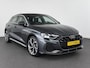 Audi A3 Sportback 40 TFSI e 204pk Automaat S-Line edition Comfort pakket Plus Lichtmetalen Velgen 18" Matrix Led Parkeer sensoren Camera Cruise Control Adaptive Navigatie Apple Carplay/Android Auto