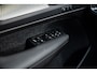 Volvo EX40 Single motor Ext. Range Ultra Europa Black Edition | Getint glas | Nubuck | Panoramadak | Harman/Kardon | Stoelverwarming voor + achter | Keyless Entry/Start | 20" Velgen |