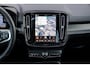 Volvo EX40 Single motor Ext. Range Ultra Europa Black Edition | Getint glas | Nubuck | Panoramadak | Harman/Kardon | Stoelverwarming voor + achter | Keyless Entry/Start | 20" Velgen |
