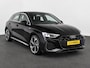 Audi A3 Sportback 40 TFSI e 204pk Automaat S-Line edition Comfort pakket Plus Lichtmetalen Velgen 18" Matrix Led Parkeer sensoren Camera Cruise Control Adaptive Navigatie Apple Carplay/Android Auto