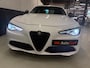 Alfa Romeo Giulia 2.0T Super | Automaat |LED | 19" | NAVI | Camera | PDC
