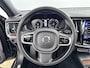 Volvo V60 Cross Country B5 AWD Pro | 19" | Trekhaak | Panoramadak | Head-Up | 360 Camera | Elektr. verst. Stoelen | Full LED | Harman Kardon
