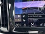 Volvo V60 Cross Country B5 AWD Pro | 19" | Trekhaak | Panoramadak | Head-Up | 360 Camera | Elektr. verst. Stoelen | Full LED | Harman Kardon