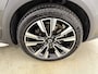 Volvo V60 Cross Country B5 AWD Pro | 19" | Trekhaak | Panoramadak | Head-Up | 360 Camera | Elektr. verst. Stoelen | Full LED | Harman Kardon