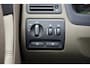 Volvo V70 2.4 Comfort Line Automaat - Airco, Leer, Cruise, Trekhaak