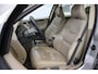 Volvo V70 2.4 Comfort Line Automaat - Airco, Leer, Cruise, Trekhaak