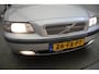 Volvo V70 2.4 Comfort Line Automaat - Airco, Leer, Cruise, Trekhaak