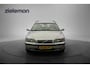 Volvo V70 2.4 Comfort Line Automaat - Airco, Leer, Cruise, Trekhaak