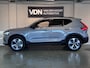 Volvo XC40 2.0 B4 Plus Dark 2WD Pano 360cam H/K Memory 19''