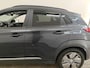 Hyundai Kona Electric EV Premium 64 kWh Warmtepomp SOH 100% FASE 3 Verkeersbordassistent