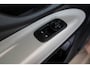 Fiat 500 1.0 Hybrid La Prima | Tot 8 Jaar Garantie | Camera | Panoramadak | Lederen bekleding | Navigatie | Apple Carplay & Android Auto | Keyless |