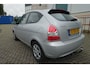 Hyundai Accent 1.4i Dynamic - VOL AUTOMAAT - lage km stand TREKHAAK - AIRCO 2e eigenaar - nieuwe banden - nl auto
