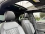 Volkswagen T-Roc 1.5 TSI 150pk DSG R-Line | Black Style | 19 Inch | Panoramadak | Camera | Keyless | Elek. Achterklep | Dode hoek | Rijklaar incl. 1 jaar Bovag garantie