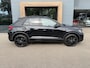 Volkswagen T-Roc 1.5 TSI 150pk DSG R-Line | Black Style | 19 Inch | Panoramadak | Camera | Keyless | Elek. Achterklep | Dode hoek | Rijklaar incl. 1 jaar Bovag garantie