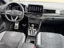 Volkswagen T-Roc 1.5 TSI 150pk DSG R-Line | Black Style | 19 Inch | Panoramadak | Camera | Keyless | Elek. Achterklep | Dode hoek | Rijklaar incl. 1 jaar Bovag garantie