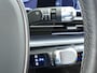 Hyundai Ioniq 6 77.4kWh 229PK Trekhaak SOH 100% Warmtepomp Adap.Cruise Head-Up Stoel+Achterbank+Stuur Verwarming Camera Navi Pdc Apple Carplay Android Auto Ecc Connect Elek. Achterklep Privacy Glas Lmv Led Lane Assist 1.500KG Trekgewicht 1e Eigenaar Origineel Nederlandse Auto