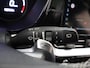 Kia Niro EV e-Niro ExecutiveLine 64 kWh | Schuif/Kanteldak | Lederen Interieur | Ele,verstelbare stoelen | Apple CarPlay/Android Auto | Camera | DAB | Stoelverwarming/Koeling | Stuurverwarming | Adaptieve Cruise Control |
